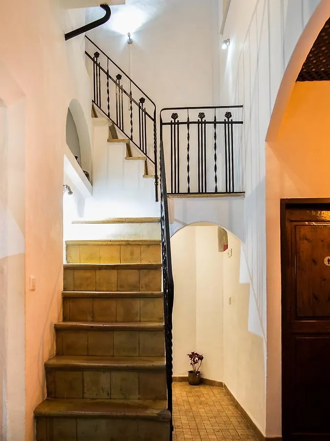 Hostel S'Hostal D'Esporles